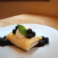 いすみ市、ハルフロマジュリ・カフェでブルーベリーのクレープが始まりました。