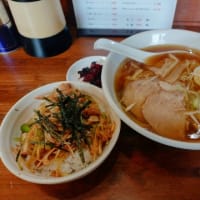 茅ヶ崎にあるペニーレインでお昼ごはん···
