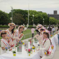 フラワーフェスティバル、広島の街が元気になった三日間でした！アフターコロナの本格的な幕開けです！がんばれ！カープ