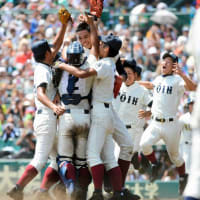 青春という字を書いて横線の多いことのみなぜか気になる