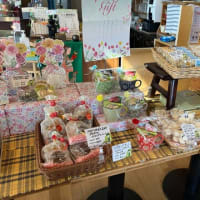 菓子工房モンパリ
