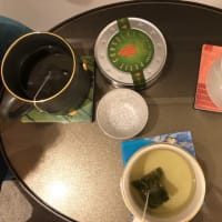台湾で　食べ歩いたり　参拝へ