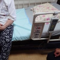 母転んで介護ベッドを借りることになりました