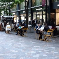 丸の内仲通りの午後