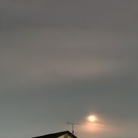 旧暦５月１７日の月