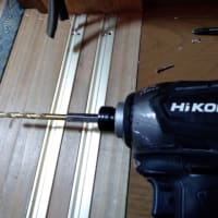 　引き戸のレール修理