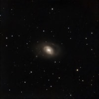 M96 しし座 棒渦巻銀河