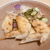 キュウリのある食事