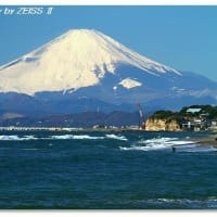 稲村ケ崎より富士山を望む