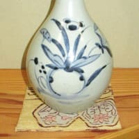 古伊万里　草花文染付徳利