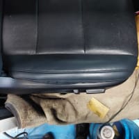 アルファードの劣化でしわが入った本革シートリペア