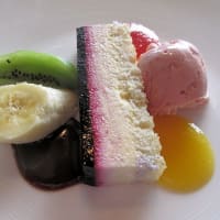 初夏を迎えた森の中の小さなレストラン ラーモニー
