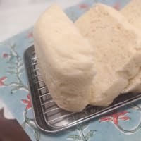 朝はパン