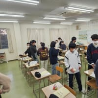 3時のおやつはキットカットと・・・、