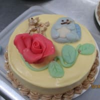 今日のケーキ・・・バタークリームのデコレーション