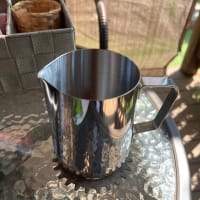 ダイソー　ミルクポット　パラコード巻き
