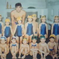 少年初心水泳カリキュラム　１－②　腰かけキック