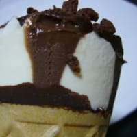 ジャイアントコーン（バニラ＆生チョコ）