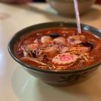 演歌が流れる休みの日には列もできるお店！