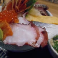 鎌倉市　魚福　海鮮丼大盛り