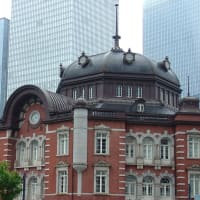 懐かしのヴィンテージデジカメで梅雨の銀座を切り取る 