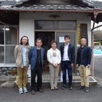 坂本クンがやってきた-ミツカン水の文化センター機関紙『水の文化』の取材を受ける-