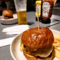 心地よいグルーブのあとにヒルトンのハンバーガーどうでしょう