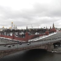 モスクワ川対岸からクレムリン方面を望む（パノラマ）
