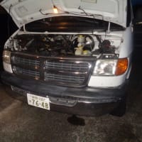 ２００１年　ダッジバン　車検整備　ヘッドライト車検受かりません！