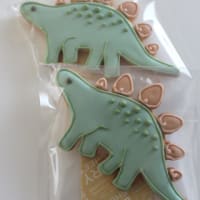 恐竜クッキーと焼き菓子