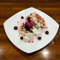 続出する体調不良者と『ブルーベリーワッフル』＠横浜あざみ野《雫ノ香珈琲》