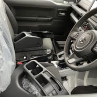 車内が灯油臭い😭
