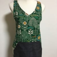 エプロン縫ったり ベリーを植えたり