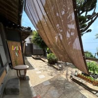 暑いですが営業中です。