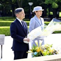 19日　即位後初めて広島訪問された天皇、皇后両陛下が被爆伝承者と対面「実相を世界に伝えていくことは大切」