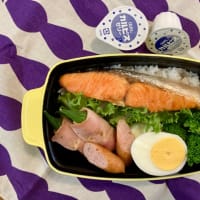 焼き鮭弁当