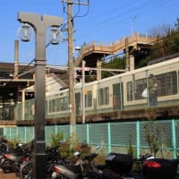 JR線『平城山駅』と 近鉄線『平城駅』　・　（奈良県）