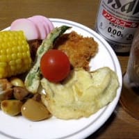 早朝の生け垣剪定