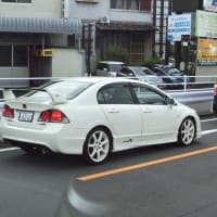 気になる車たち
