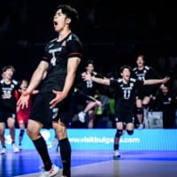 バレー日本男子、フランスを　撃破！