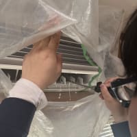 エアコンクリーニング実施中です。