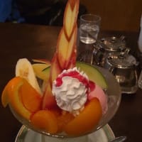 16-Feb-25　昭和レトロのパフェ