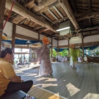 金刀比羅神社の春祭りに伊予里神楽を奉納しました