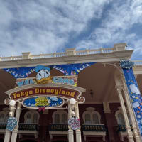 1056 TDL×プーさんたちと、ドナルドのクワッキー・ダック！ダック！ダックシティ。