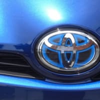 スーパー・ハイブリッドカー　ＰＲＩＵＳ