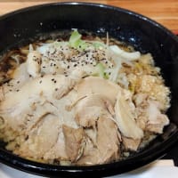 手稲ラーメン肉玉：極太野菜チャーシュー醤油