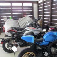 梅雨が近づいてきました。バイクは屋内保管が安心です。