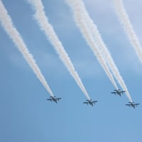 ブルーインパルス大阪の空へ！