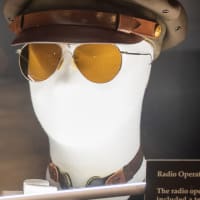 「50クラッシュキャップ」爆撃機のコミュニケーション〜国立アメリカ空軍博物館