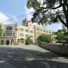 県立神戸高等学校本館と県立第一高等女学校の礎石　on　2016-6-27